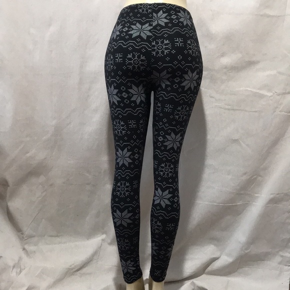 Viv collection Snowflake black leggings - Picture 3 of 6